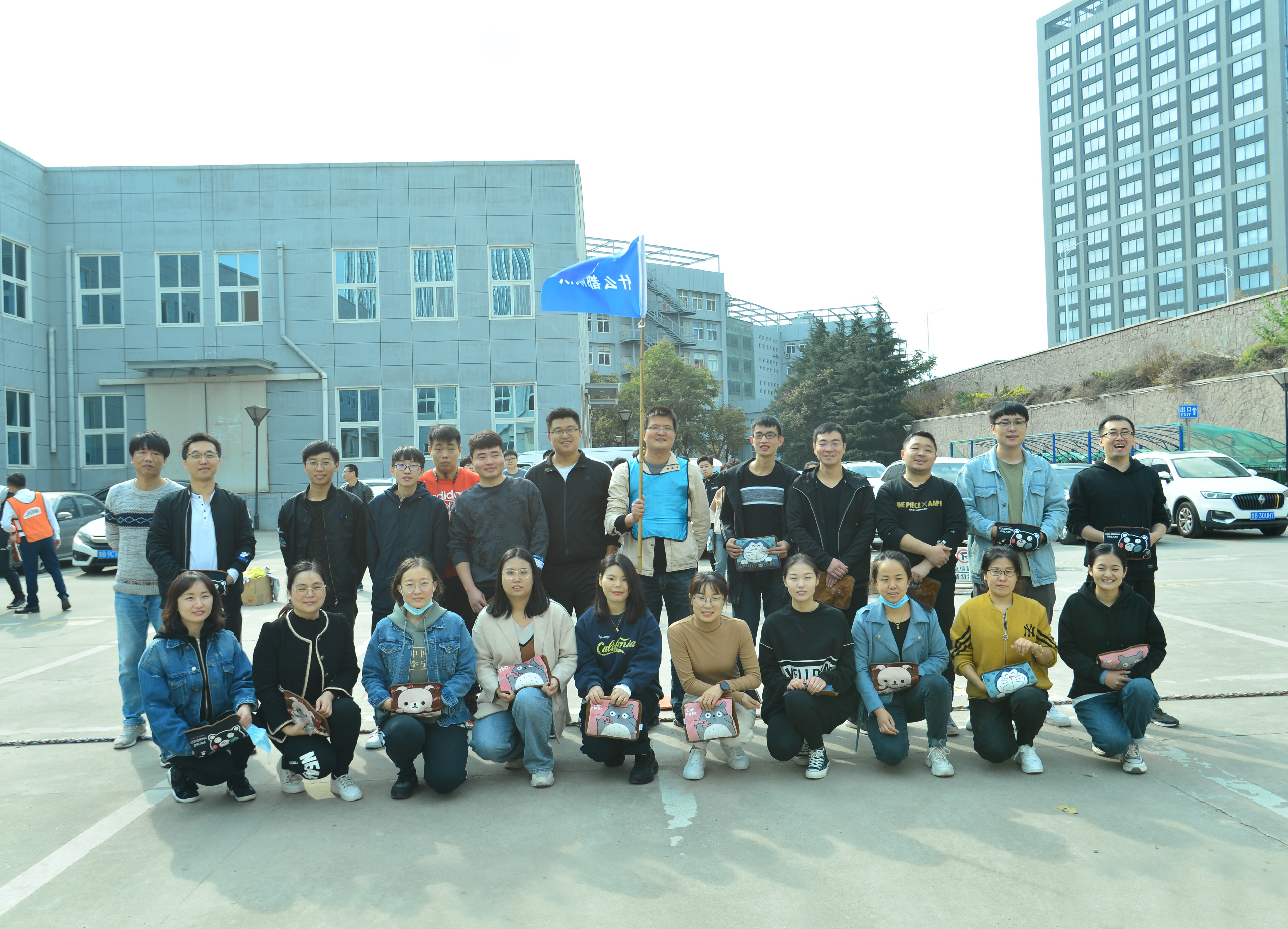 什麼(me)都(dōu)對(duì)隊_副本