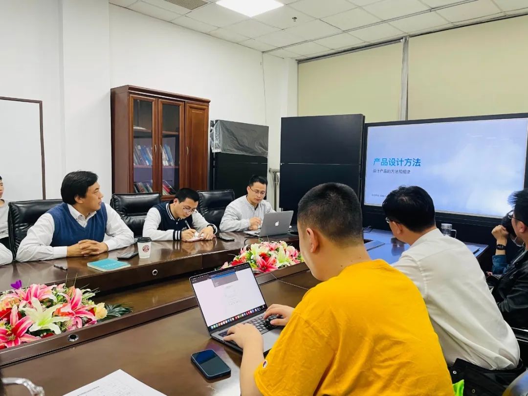 創建學(xué)習型組織，打造學(xué)習型團隊